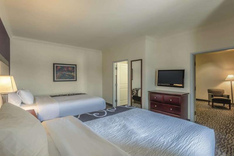 La Quinta Inn & Suites By Wyndham Loveland Estes Park 러브랜드 외부 사진